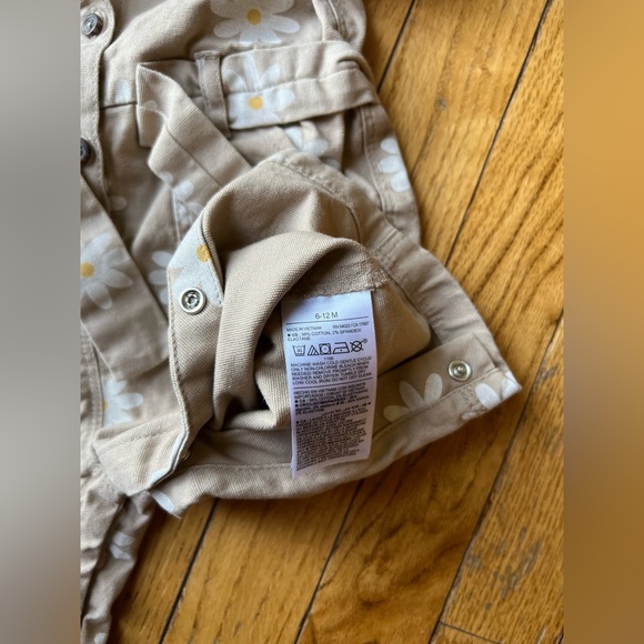 Old Navy utility jumpsuit - Picture 5 of 7